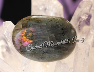 Labradorite Crystal Palmstone