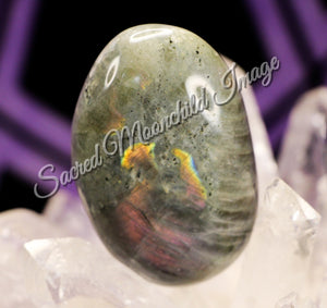 Labradorite Crystal Palmstone